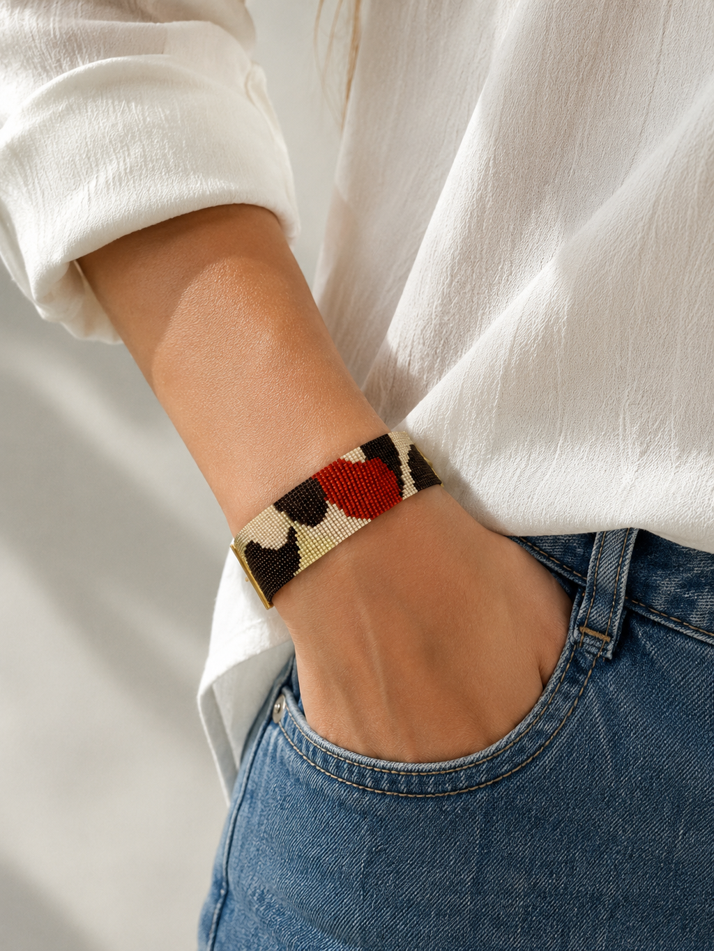 Pulsera Sienna — Espresso, Marfil y Rojo