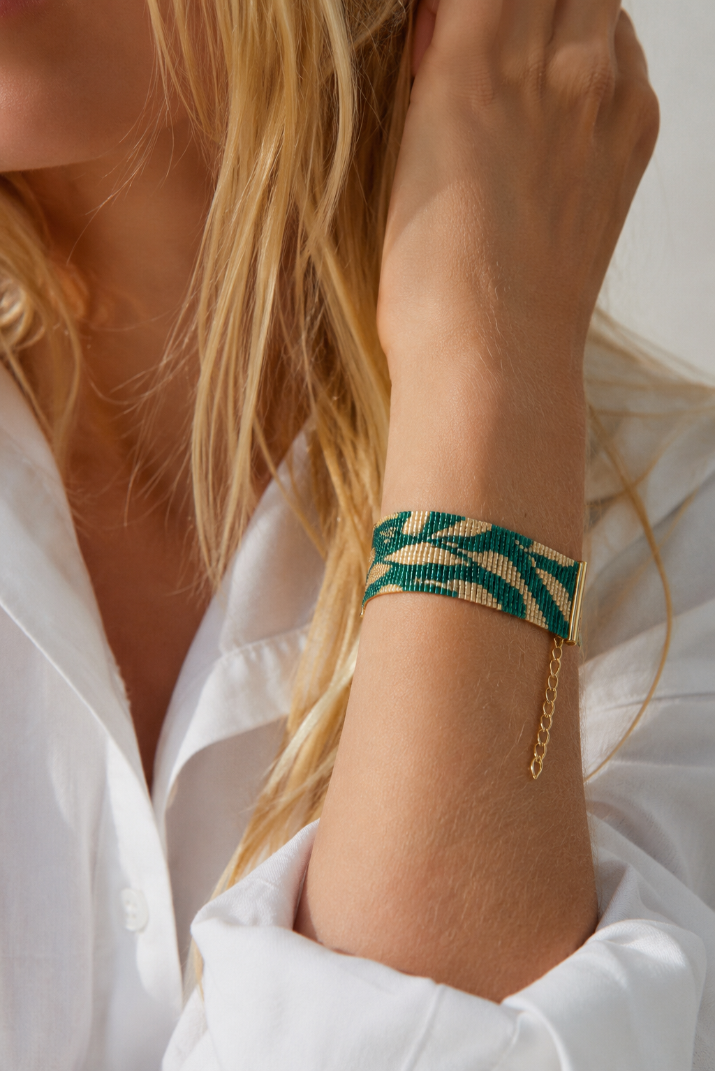 Elara Bracelet — Emerald & Ivory