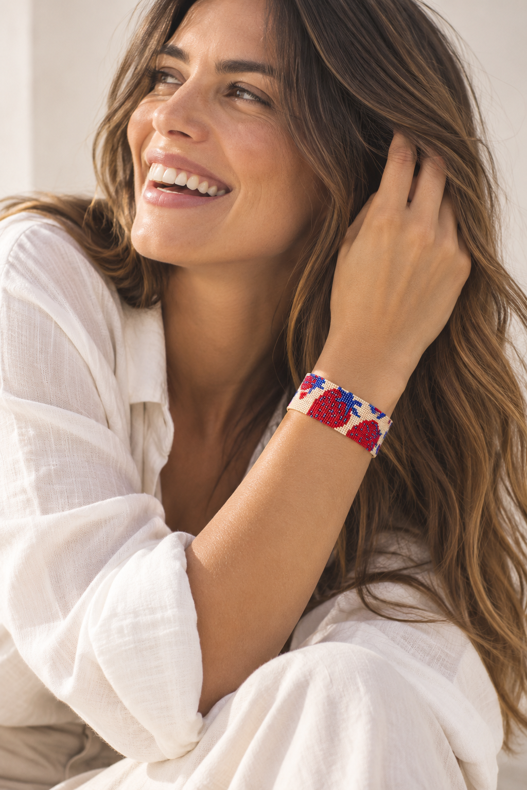 Pulsera Anaïs — Rojo Rubí, Azul Cobalto y Marfil
