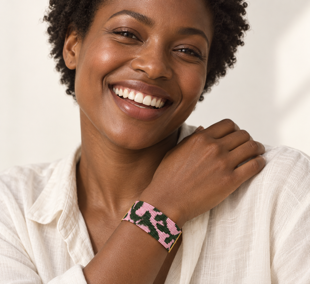 Pulsera Paloma — Rosa, Verde Bosque y Oro