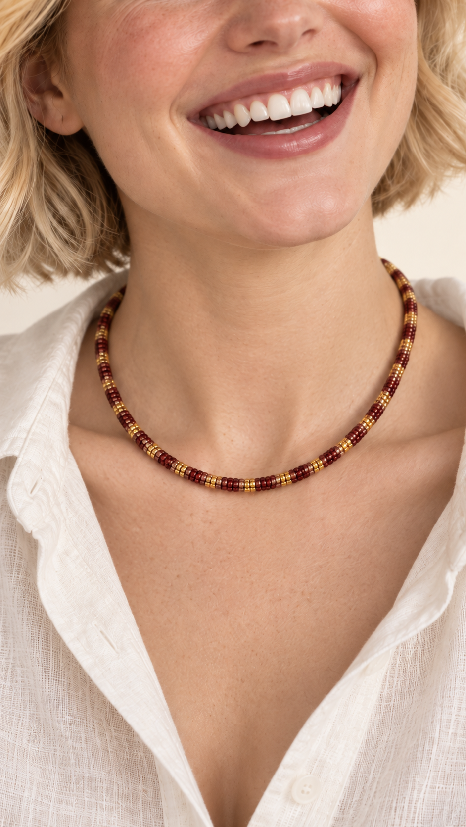 Collar Noelle — Borgoña y Dorado